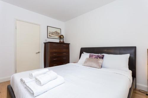 Lovely 1 Bedroom Apartment With Balcony In Putney