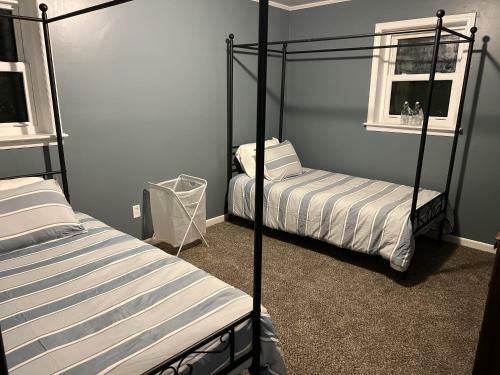 Blue Lagoon Hostel Shared Room