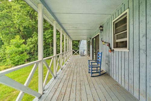 Pet-friendly Robbinsville Home, 2 Mi To Lake!