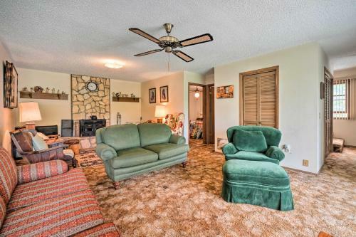 Pet-friendly Robbinsville Home, 2 Mi To Lake!