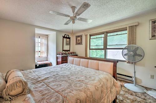 Pet-friendly Robbinsville Home, 2 Mi To Lake!
