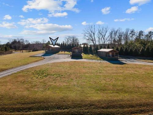 Tryon Tiny Cabin #3 Minutes From Equestrian Center