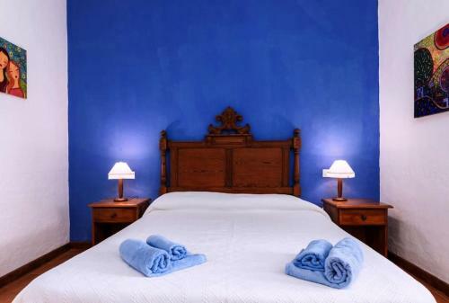 Hist�rica Villa Con Molino De Viento