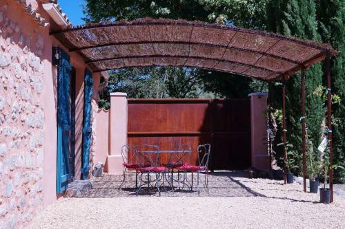 Villa L'archeraie_corps De Ferme R�nov� Avec Piscine