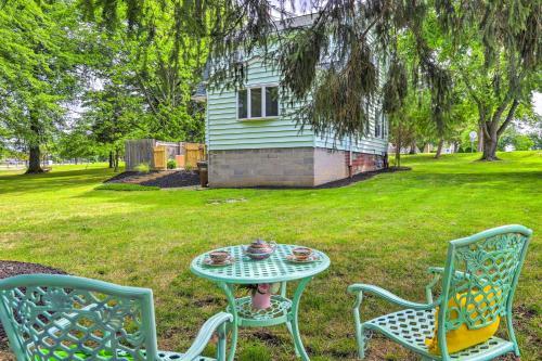 Bright Home With Outdoor Space Less Than 10 Mi To Dtwn!