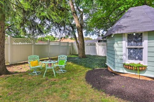 Bright Home With Outdoor Space Less Than 10 Mi To Dtwn!