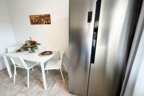 Cozy And Modern 3 Room Apartment