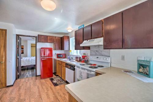 Apartamento Bright Rockaway Getaway With Walk To The Beach!