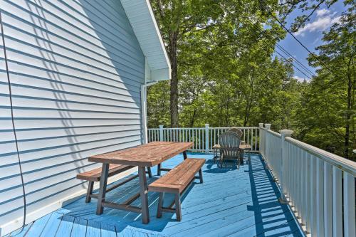 All-encompassing Cobalt Cottage With Game Room!