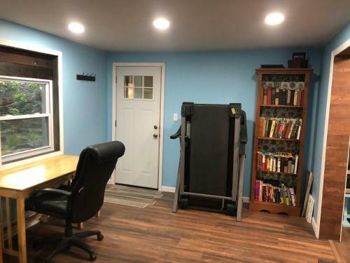 Apartamento Small-town One Bedroom Pad!!!