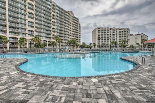 Resort Townhome With Pool Access On Golf Course
