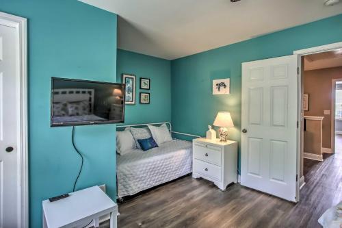 Resort Townhome With Pool Access On Golf Course