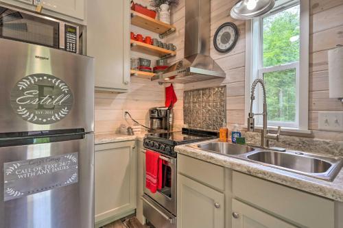 Cozy Chattanooga Cottage With Paddleboat, Pond!