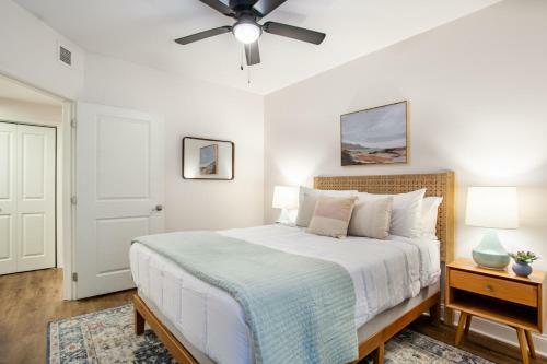 Riverfront Condo Downtown River Views Access