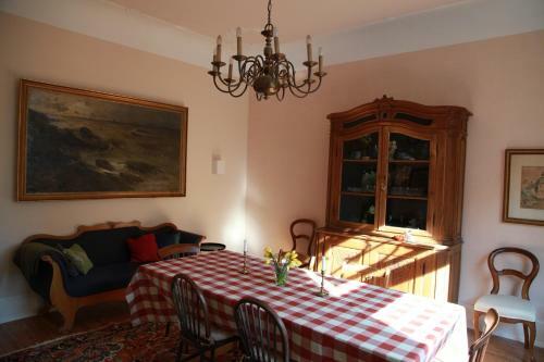 Rosie's Place: Furnished Apartment With Style