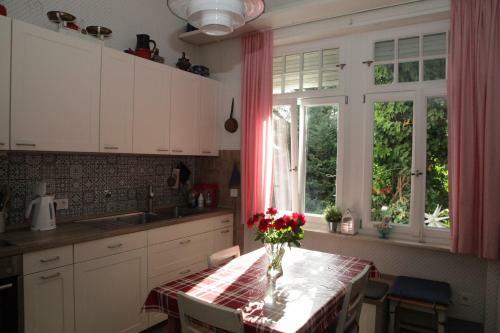 Rosie's Place: Furnished Apartment With Style