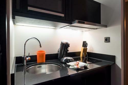 Apartamento �pera - Cozy Flat Close To Stations And Old City - Welkeys