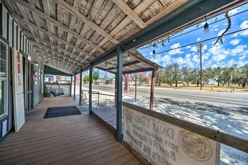 Pet-friendly Harper Farmhouse With Large Deck!