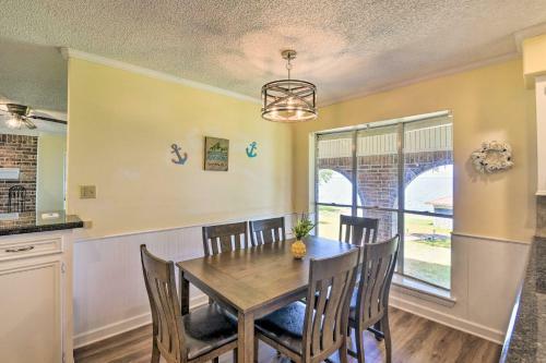 Lakefront Livingston Retreat With Fire Pits!