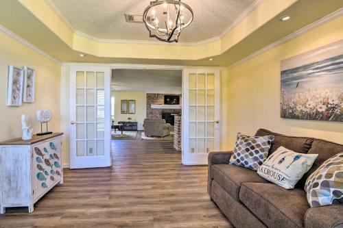 Lakefront Livingston Retreat With Fire Pits!