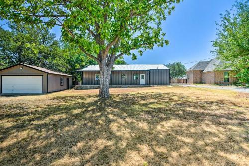 Spacious Palo Pinto Home Private Dock And Pool