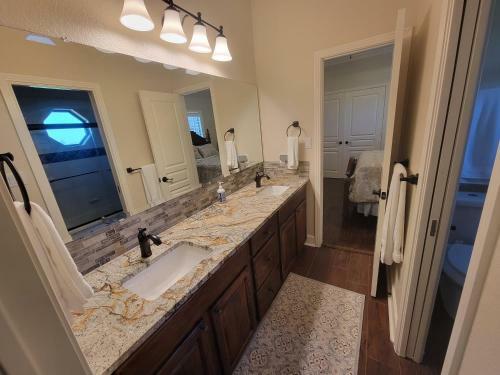 Newly Renovated Private Ranch Get-a-way