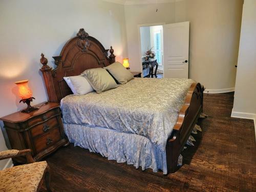 Newly Renovated Private Ranch Get-a-way