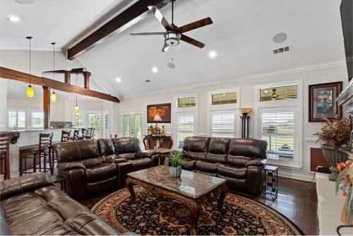 Newly Renovated Private Ranch Get-a-way