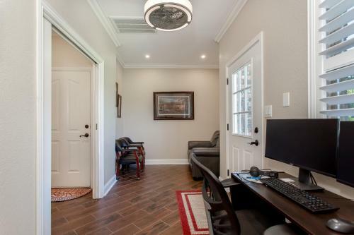 Newly Renovated Private Ranch Get-a-way