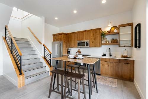 Modern Luxury Retreat At Copper Rock Golf Course