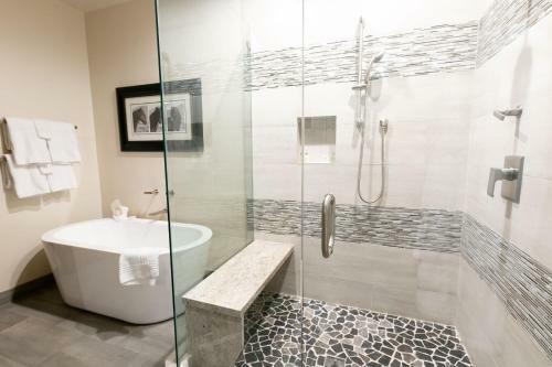 Bald Eagle Two Bedroom Apartment Hotel