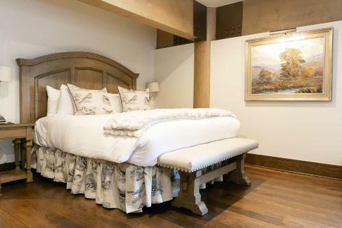Sterling Studio Hotel Room
