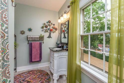 Apartamento The Bohemian Suite - Urban Boho ?self Check-in ?kitchen ?downtown ?netflix+