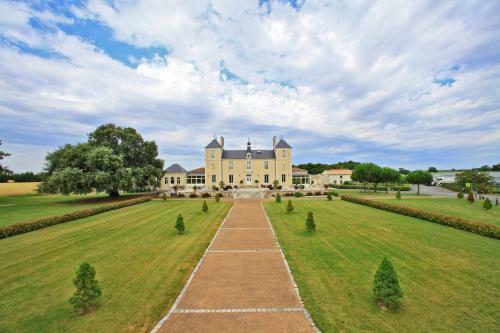 Hotel Chateau De La Sebrandi�re