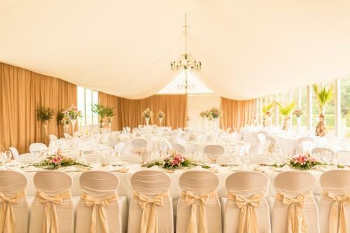 Hotel Chateau De La Sebrandi�re