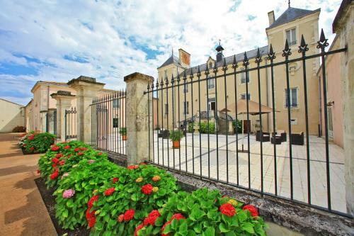 Hotel Chateau De La Sebrandi�re
