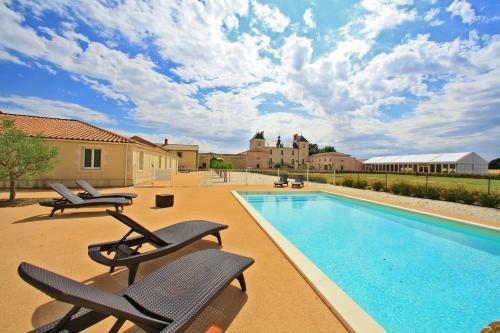 Hotel Chateau De La Sebrandi�re