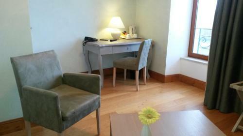 Hotel Chateau De La Sebrandi�re