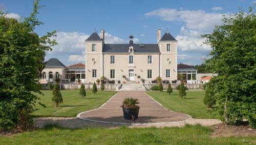 Hotel Chateau De La Sebrandi�re