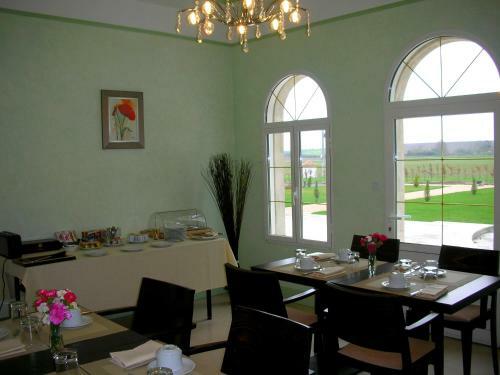 Hotel Chateau De La Sebrandi�re