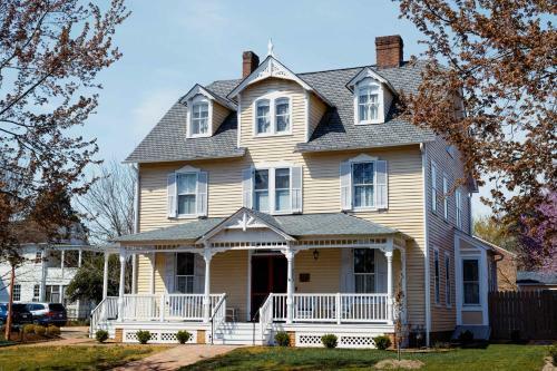 Posada Armistead House - Historic Victorian Inn