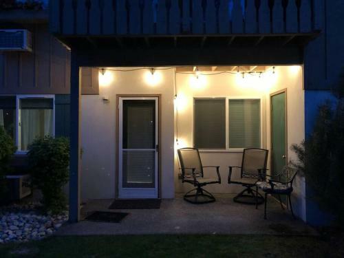 Apartamento Walk To Downtown Leavenworth * Sleeps 6 + Pets * Ground Level Gem!
