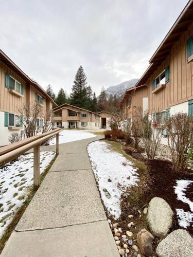 Apartamento Walk To Downtown Leavenworth * Sleeps 6 + Pets * Ground Level Gem!