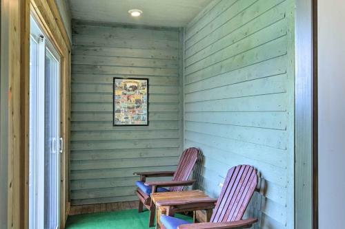 Davis Cabin, Near Hiking, Boating And Skiing!