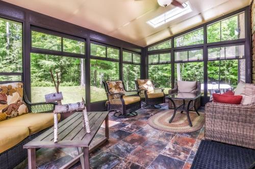 Bear Paw Hideaway