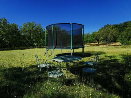 Maison Typique P�rigourdine Avec Piscine