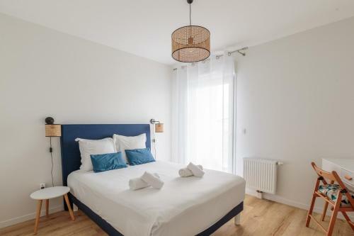 Very Nice Apartment With Balcony And Parking Space - Le Rochelle - Welkeys
