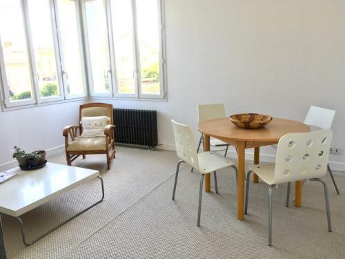 Apartamento Dans Une Maison, Appartement Ind�pendant Et Jardin