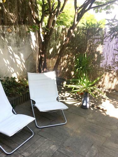 Apartamento Dans Une Maison, Appartement Ind�pendant Et Jardin