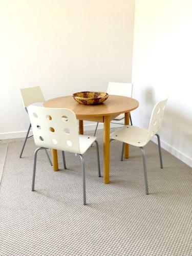 Apartamento Dans Une Maison, Appartement Ind�pendant Et Jardin